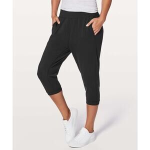 Lululemon Rejuvenate Crop *18" Yoga Jogger Sweatpants Black 4